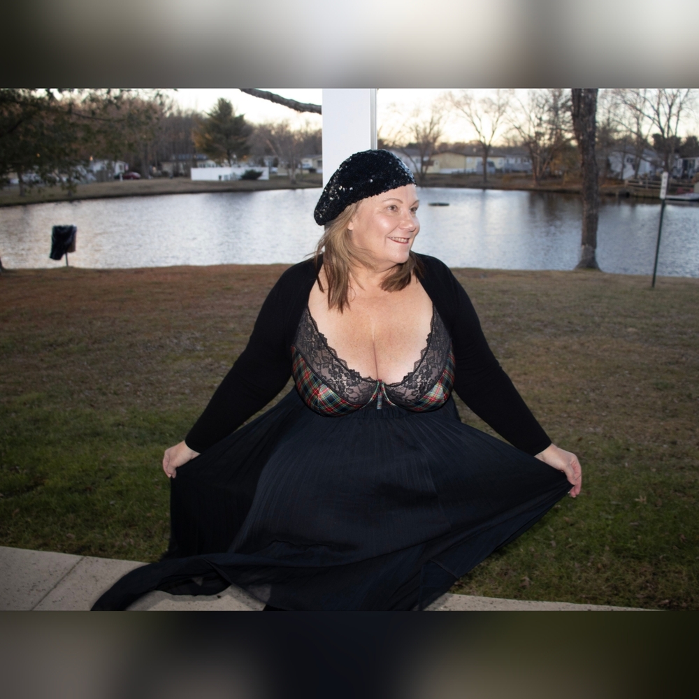 NEW NWOT Torrid Plus Size Black Long Sleeve Shrug Size 2 (18/20)